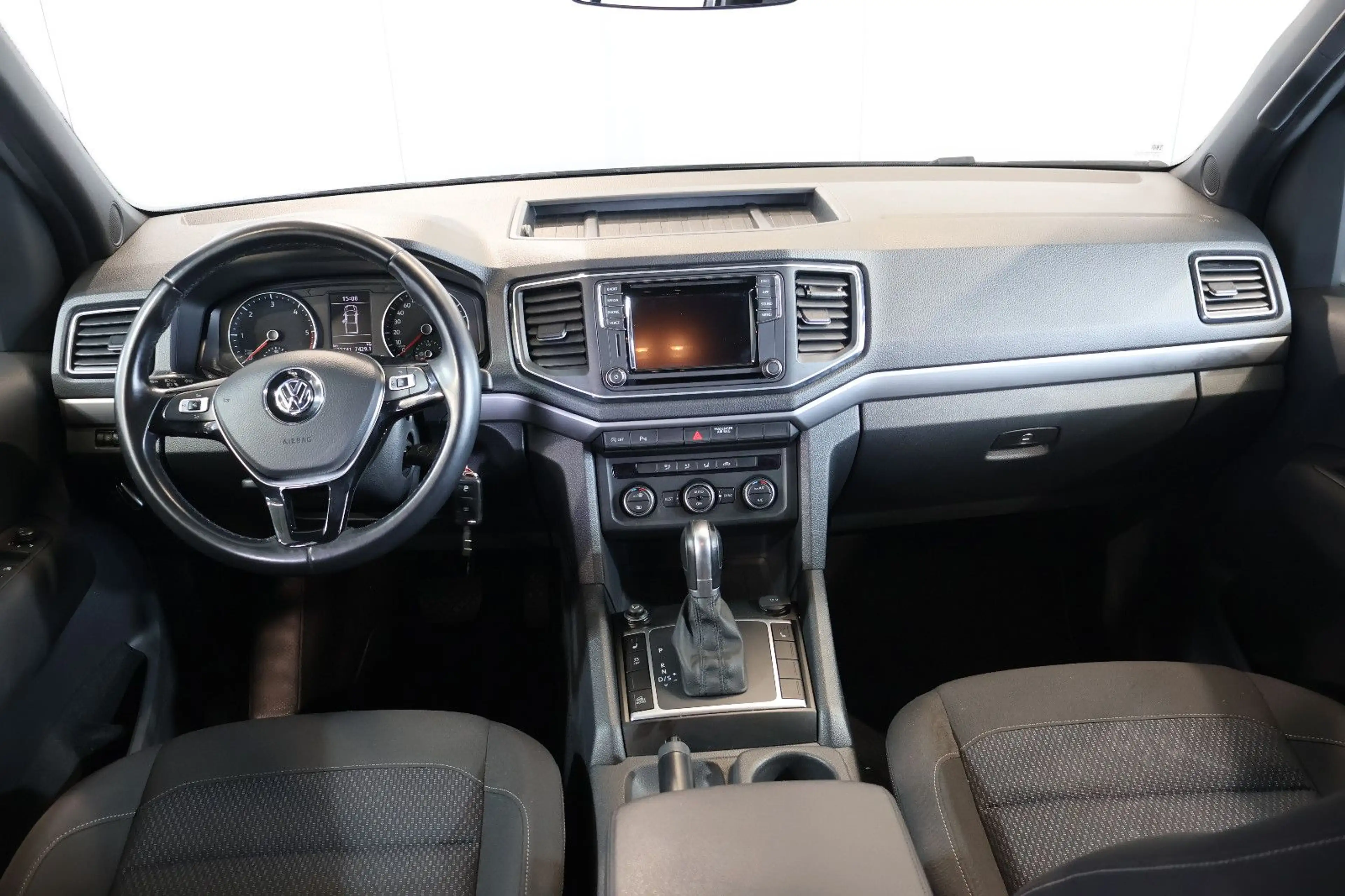 Volkswagen Amarok Dark Label DOKA 3.0 TDI 4M XEN+PDC+AHK — photo 8