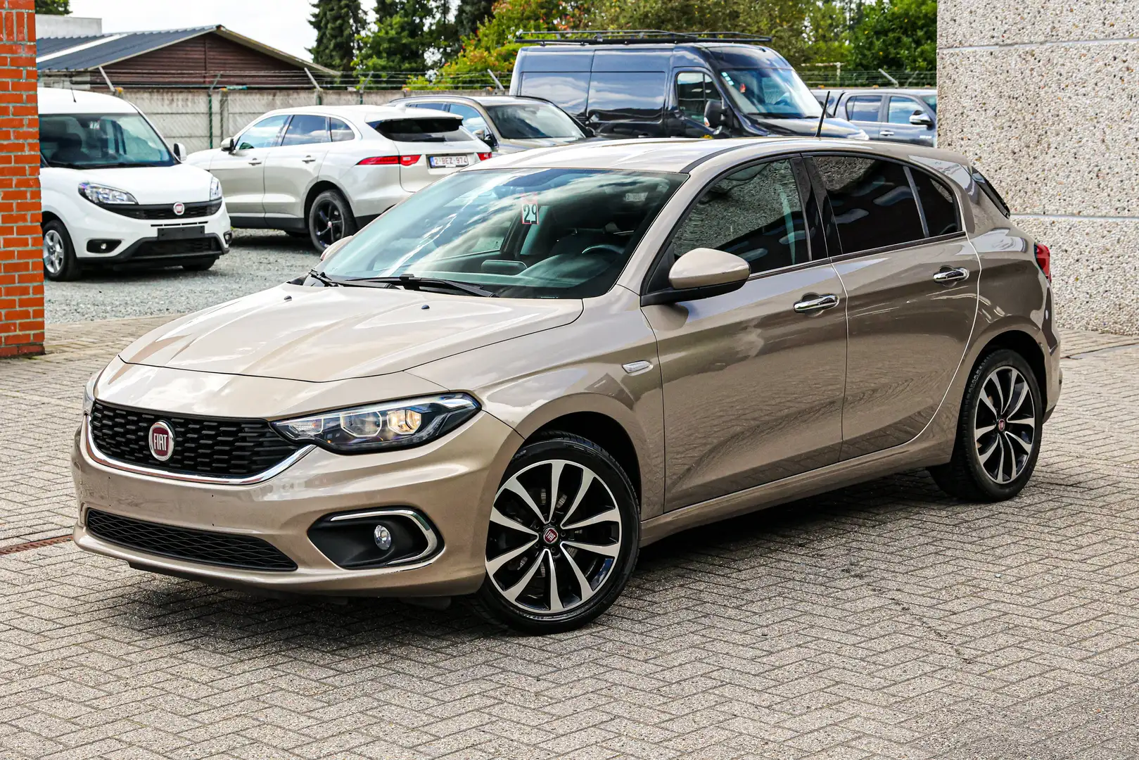 Fiat Tipo ACHTERUITRIJCAMERA*NAVIGATIE*APPLE-CARPLAY*AIRCO* Bronce - 1