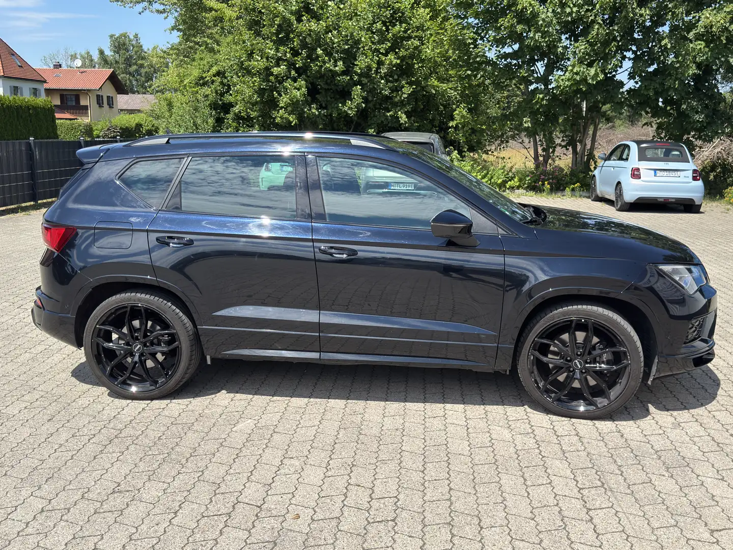 CUPRA Ateca Basis 4Drive Schwarz - 1