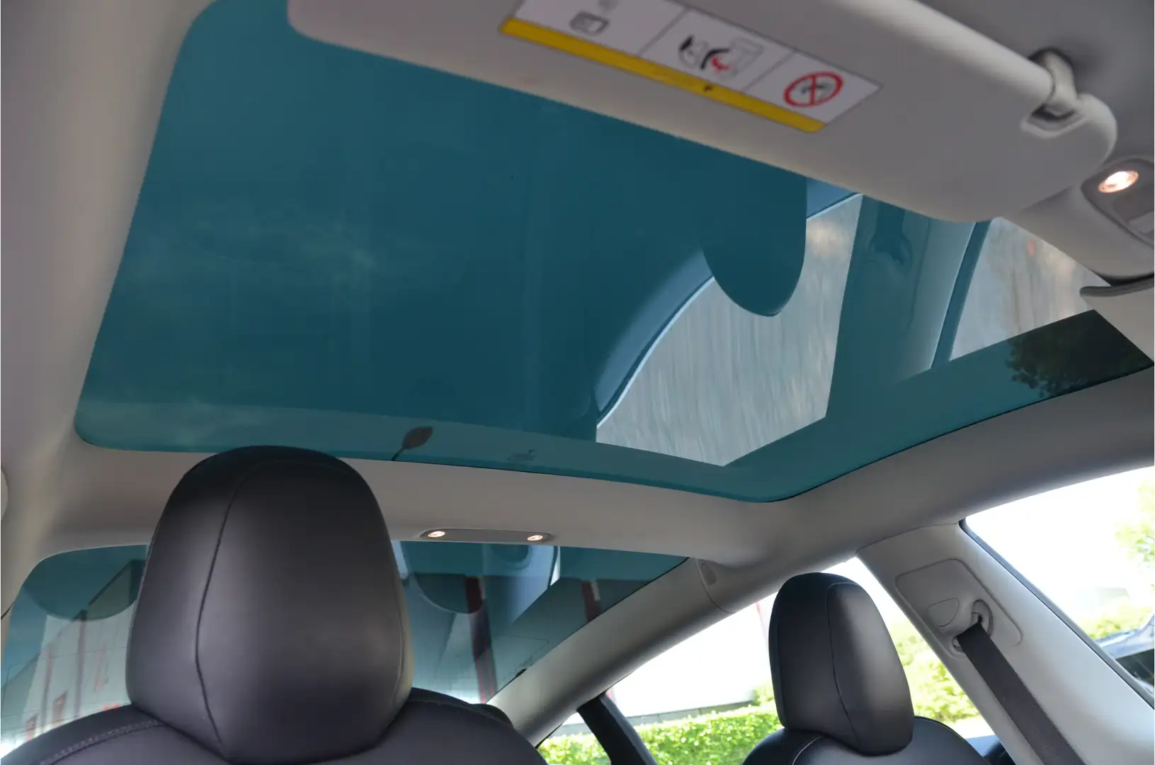 Tesla Model 3 Long Range AWD 75 kWh Trekhaak (1.000kg), AutoPilo Wit - 2