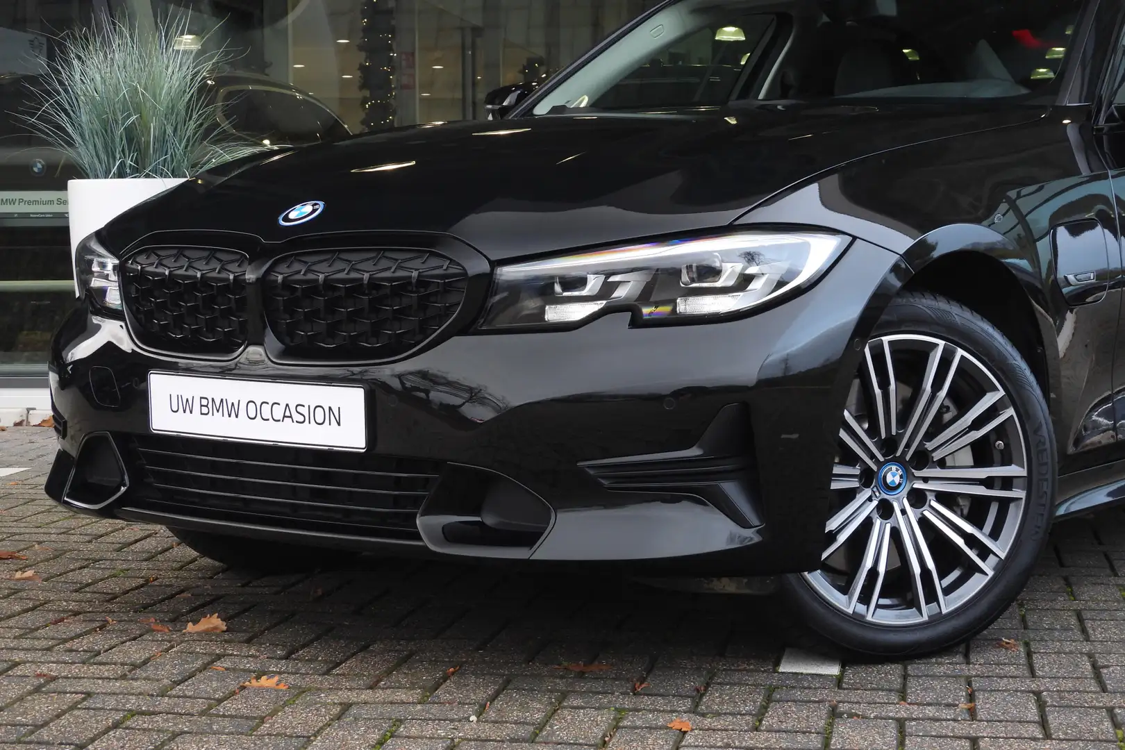 BMW 330 3 Serie 330e xDrive High Executive Automaat / Trek Noir - 2