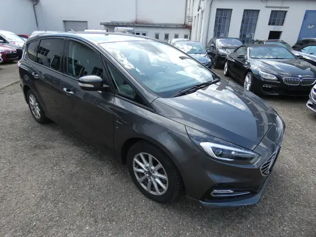 Ford S-Max view 7