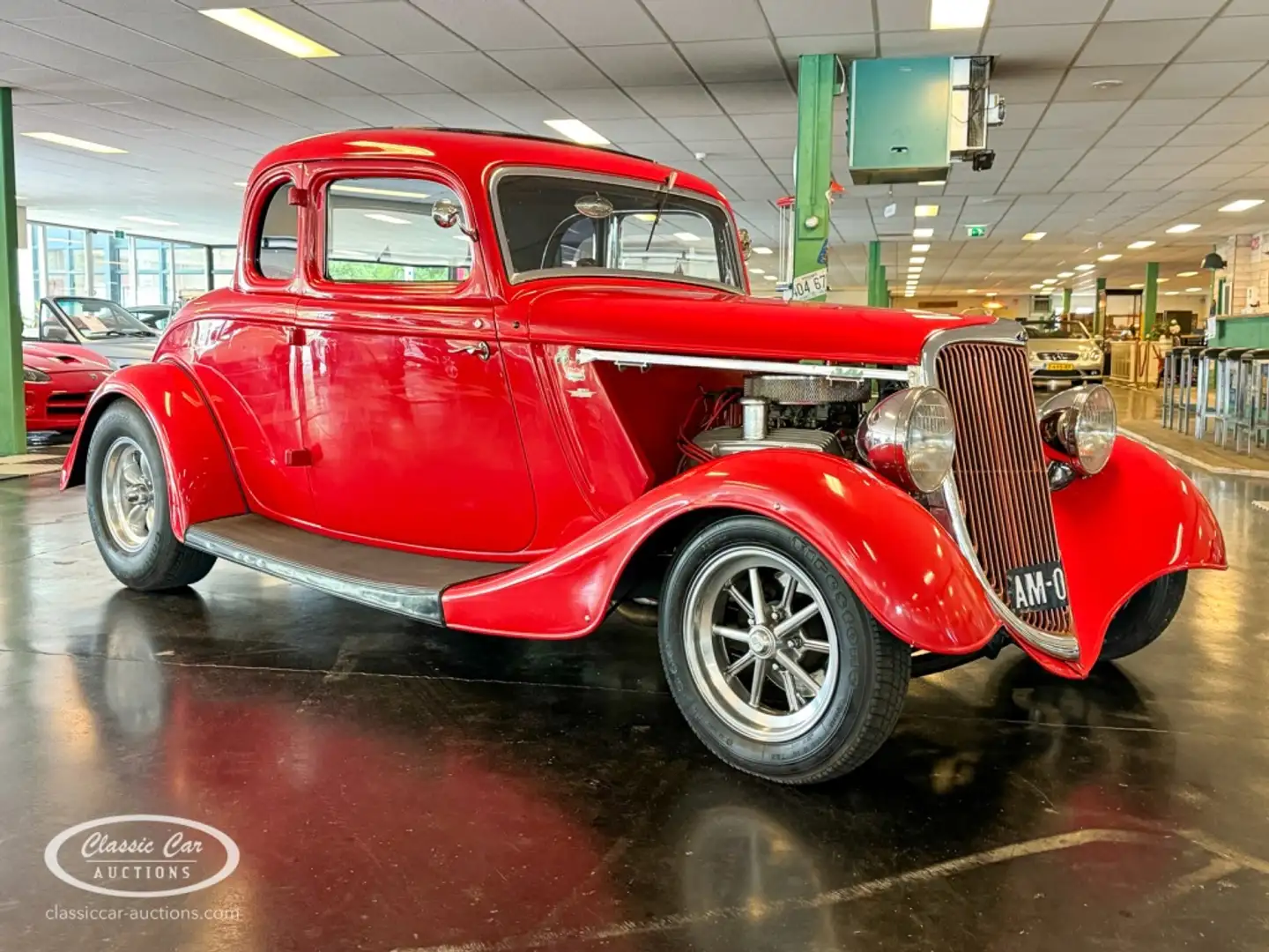 Ford SALOON Hot Rod  - ONLINE AUCTION Червоний - 1