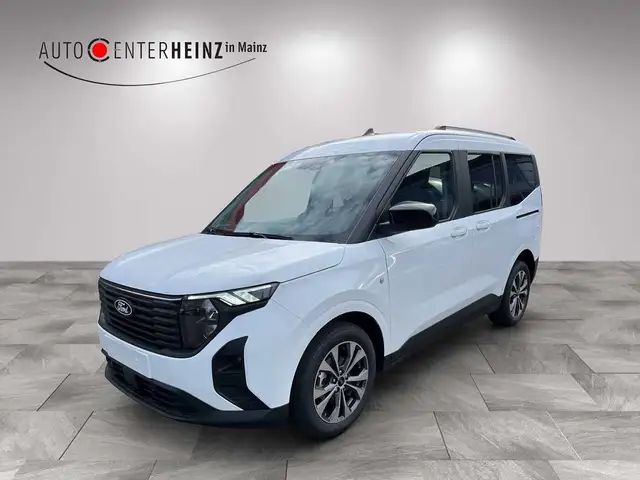 Ford Tourneo Courier 1.0 EcoBoost TITANIUM