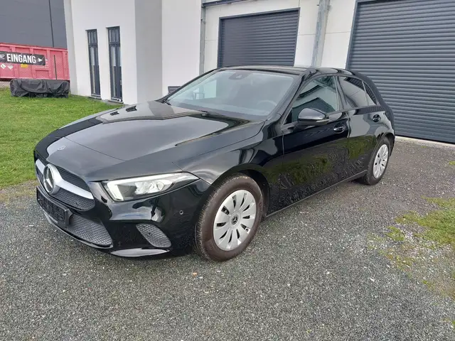 Mercedes-Benz A 160 A 160/Navi/SHZ/PDC/1.HD/wenig KM