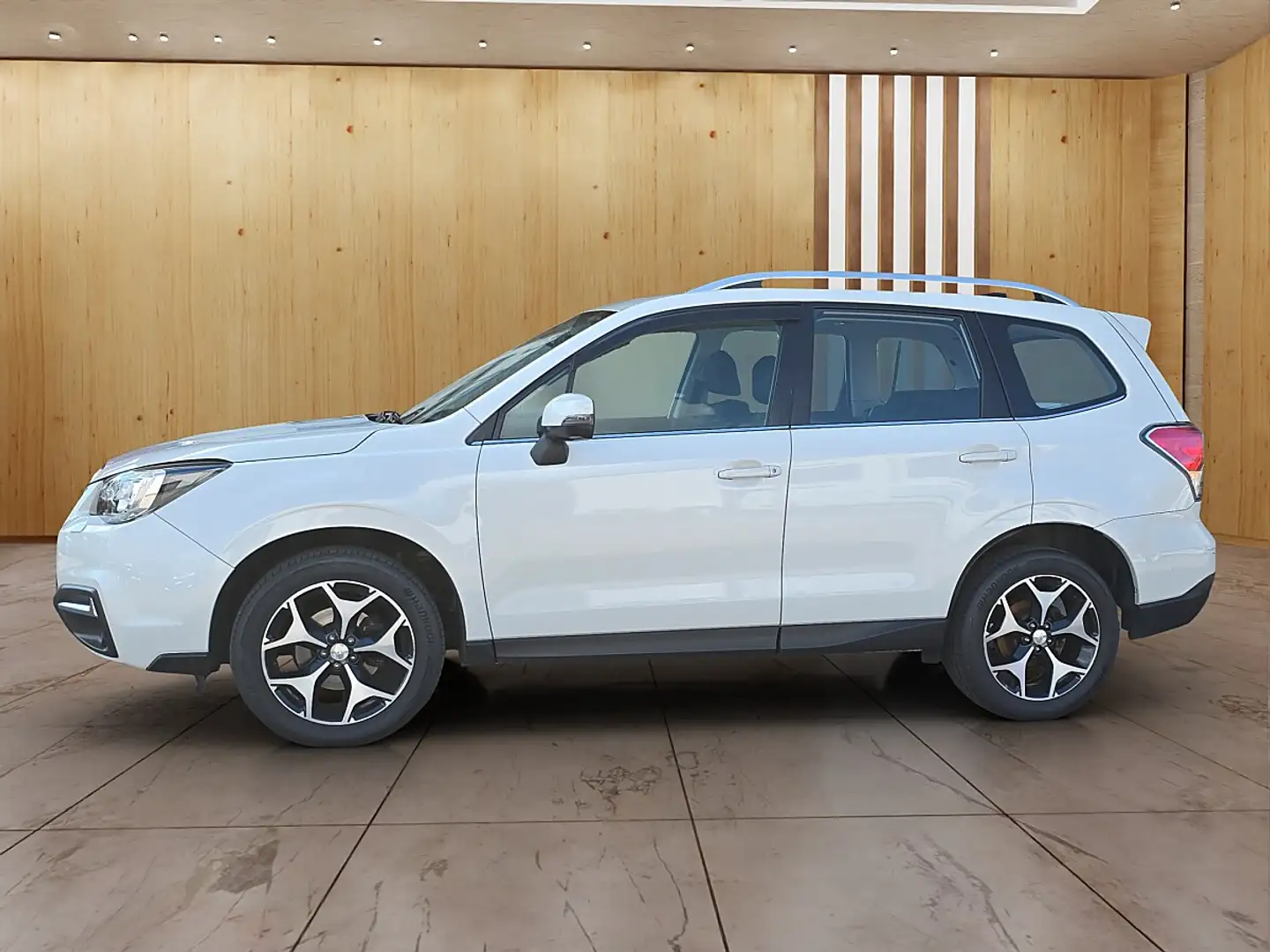 Subaru Forester 2,0i Style AWD Aut. Weiß - 2