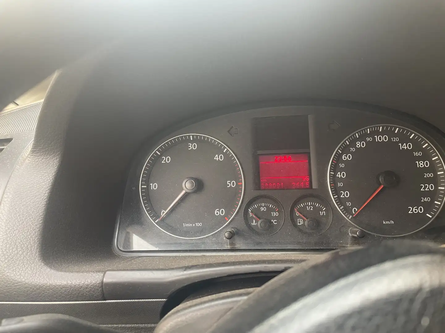Volkswagen Touran 1.9TDI Trendline - 2