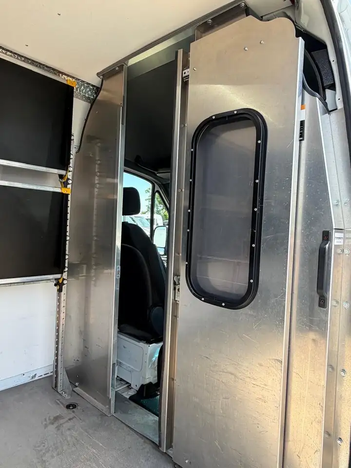 Mercedes-Benz Sprinter снимка Mercedes-Benz Sprinter