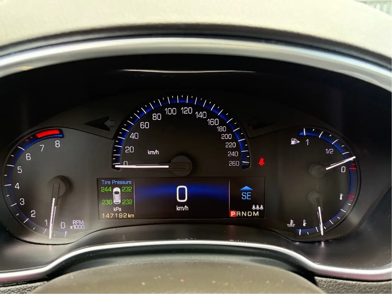 Cadillac SRX снимка Cadillac SRX