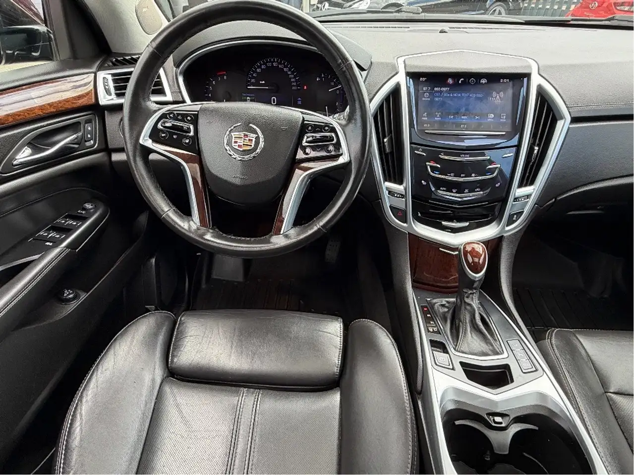 Cadillac SRX снимка Cadillac SRX