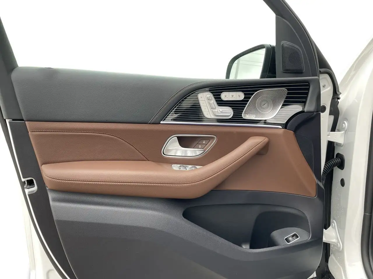 Mercedes-Benz GLS снимка Mercedes-Benz GLS