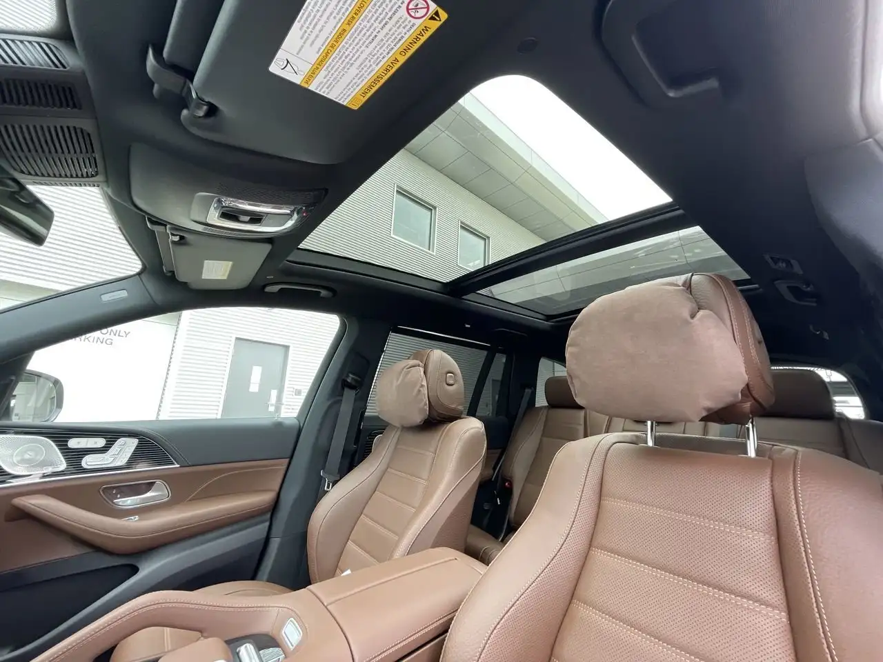 Mercedes-Benz GLS снимка Mercedes-Benz GLS