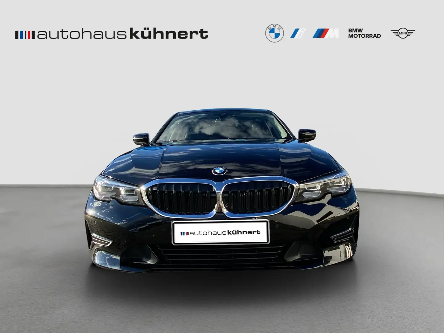 BMW 320 i xDrive Lim. Advantage SpurAss AHK HiFi Navi AUT Noir - 2