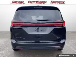 Chrysler Pacifica 2026