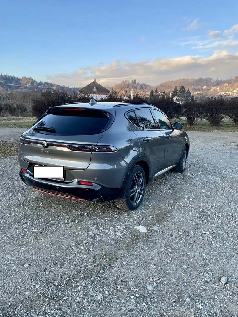 Alfa Romeo Tonale Tonale Edizione Speciale 1.5 T4 48V MHEV VGT DCT E Grau - 2