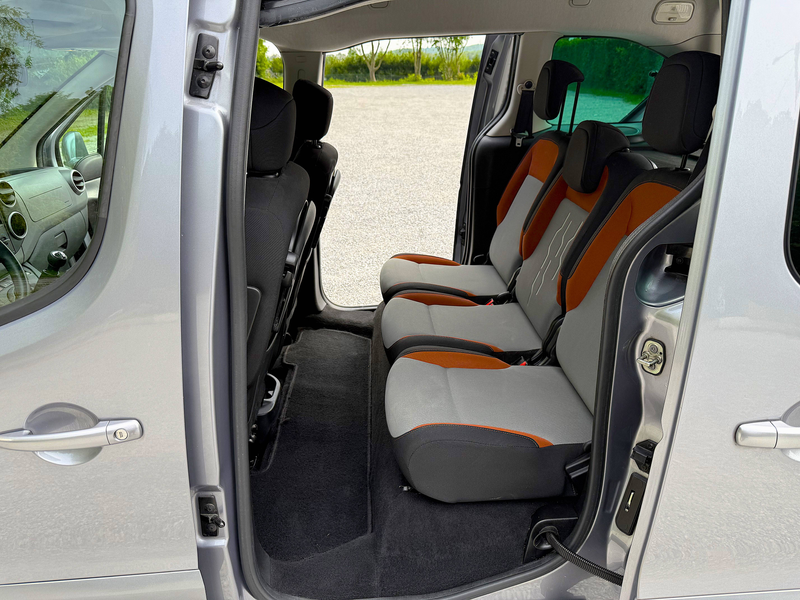 Peugeot Partner Tepee 1.6 BlueHDi 1ier Main EURO 6 Prêt à immatriculé ! — photo 15