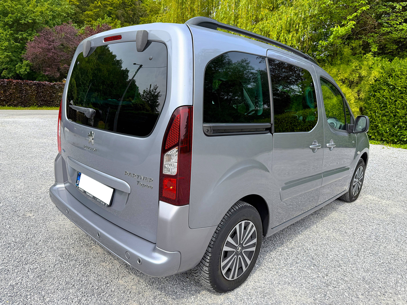 Peugeot Partner Tepee 1.6 BlueHDi 1ier Main EURO 6 Prêt à immatriculé ! — photo 9