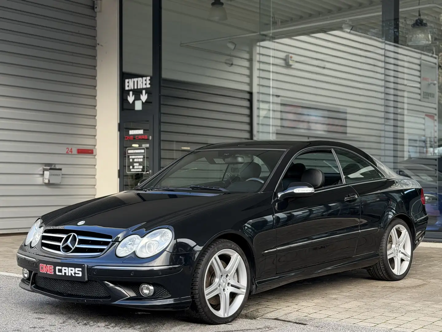 Mercedes-Benz CLK 220 CDI "PACK AMG" AUTOM. XENON-GPS-CUIR-JA18-GAR 1AN Schwarz - 1