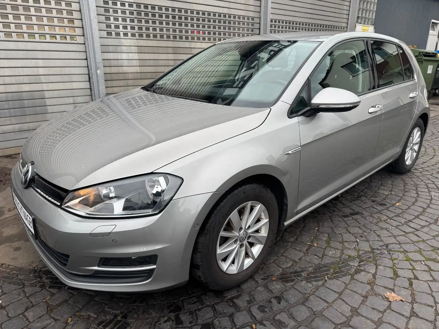 Volkswagen Golf VII Lim. Comfortline BlueMotion Argent - 1