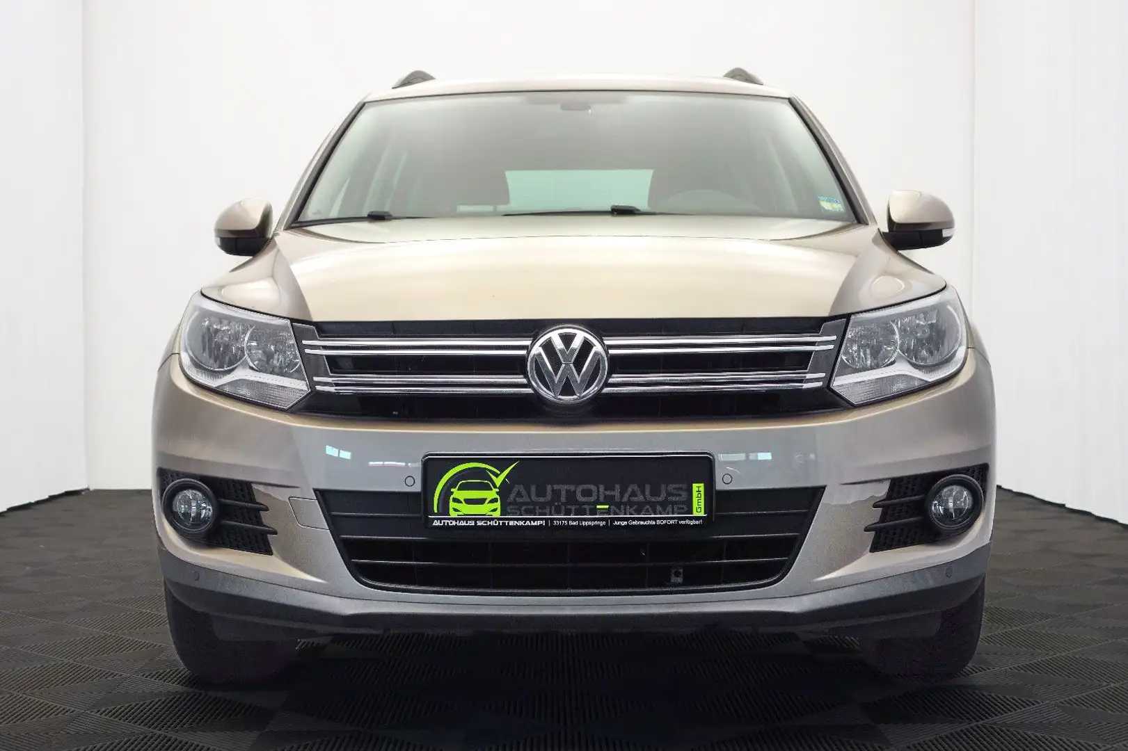 Volkswagen Tiguan 1.4 TSI Trend & Fun BMT RFKMRA+NAVI+BLUET Beige - 2