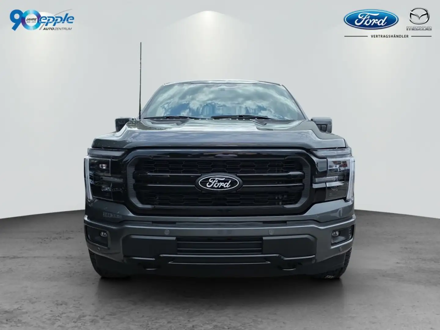 Ford F 150 MY2025 LARIAT Black Edition 5.0 V8 Grau - 2