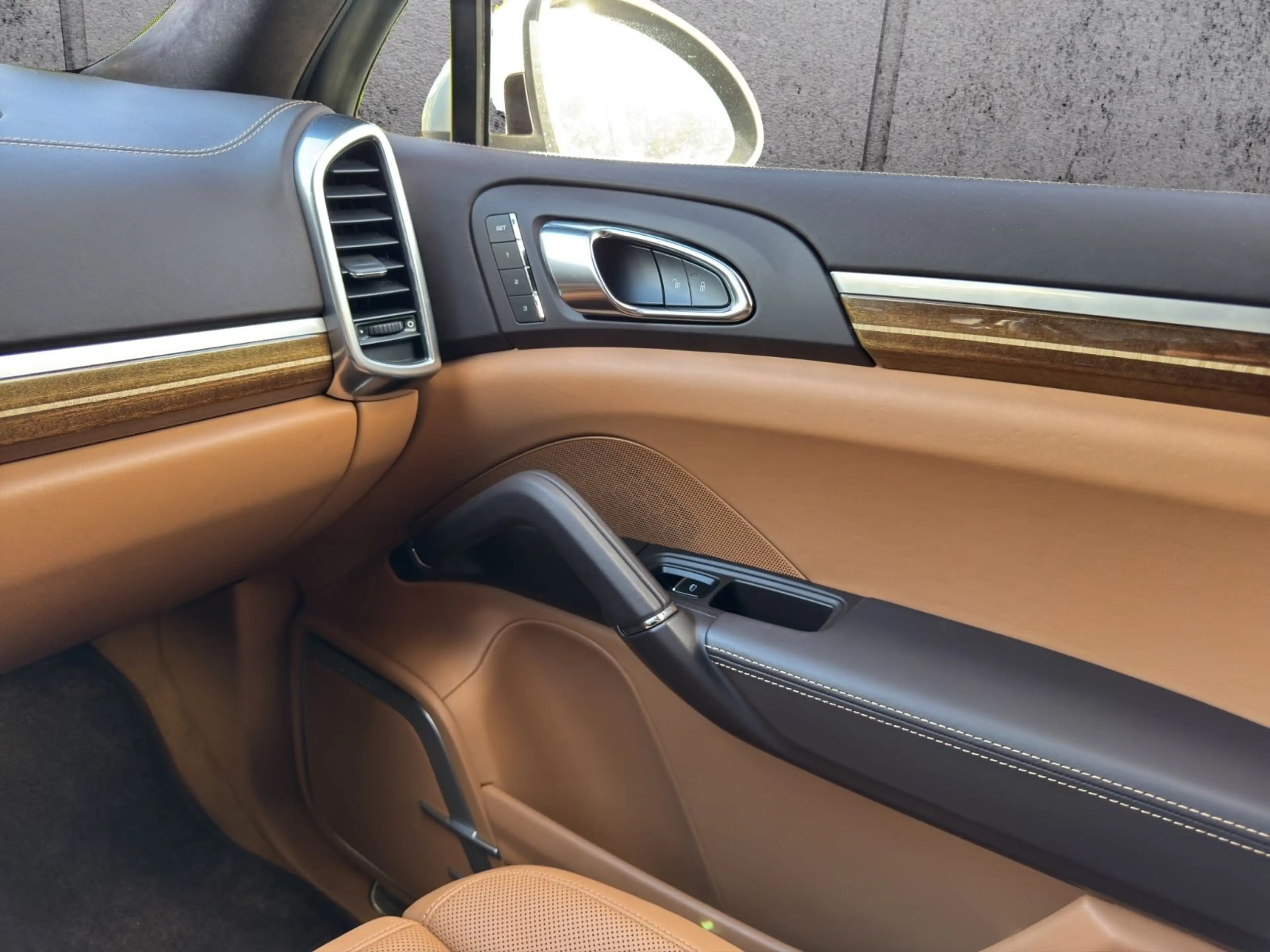 Porsche Cayenne Turbo ° Sport Design ° PDCC — photo 14