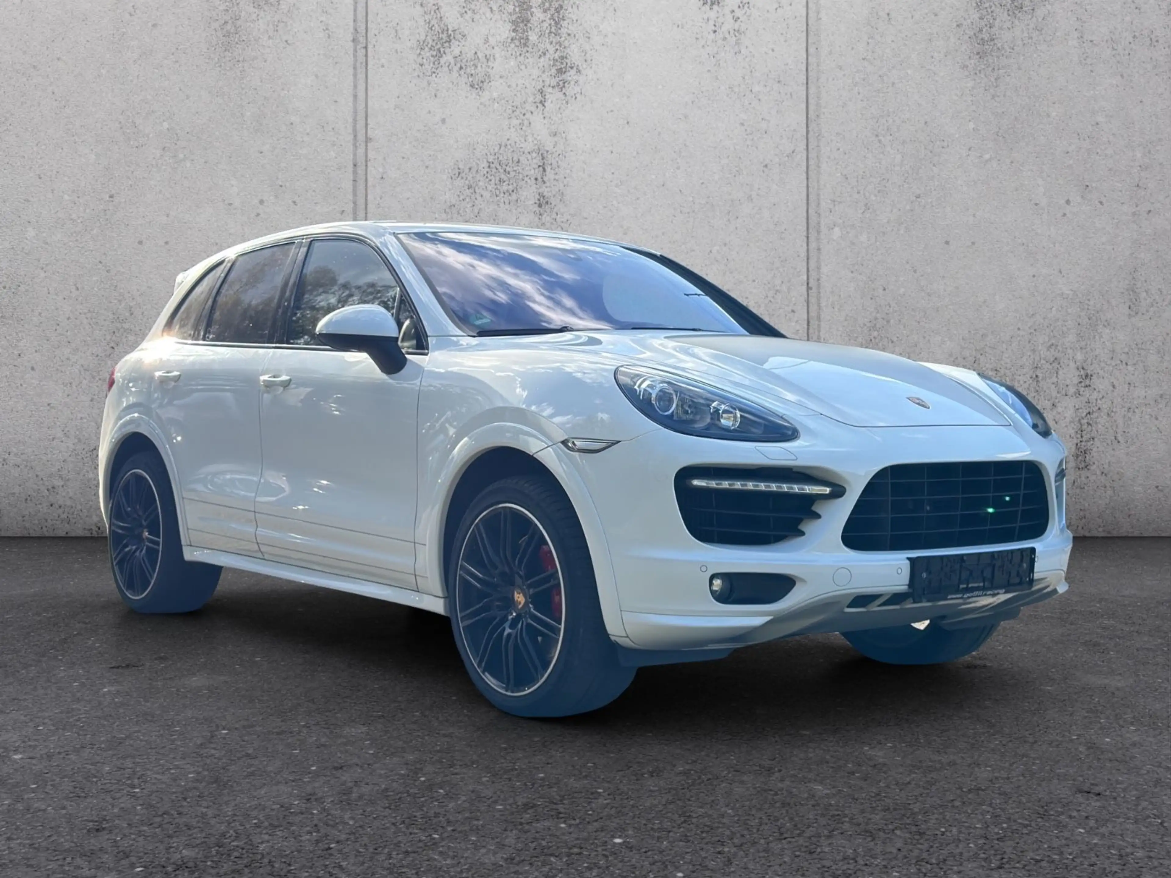 Porsche Cayenne Turbo ° Sport Design ° PDCC — photo 7