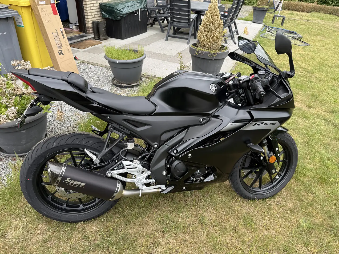 Yamaha YZF-R125 - 2