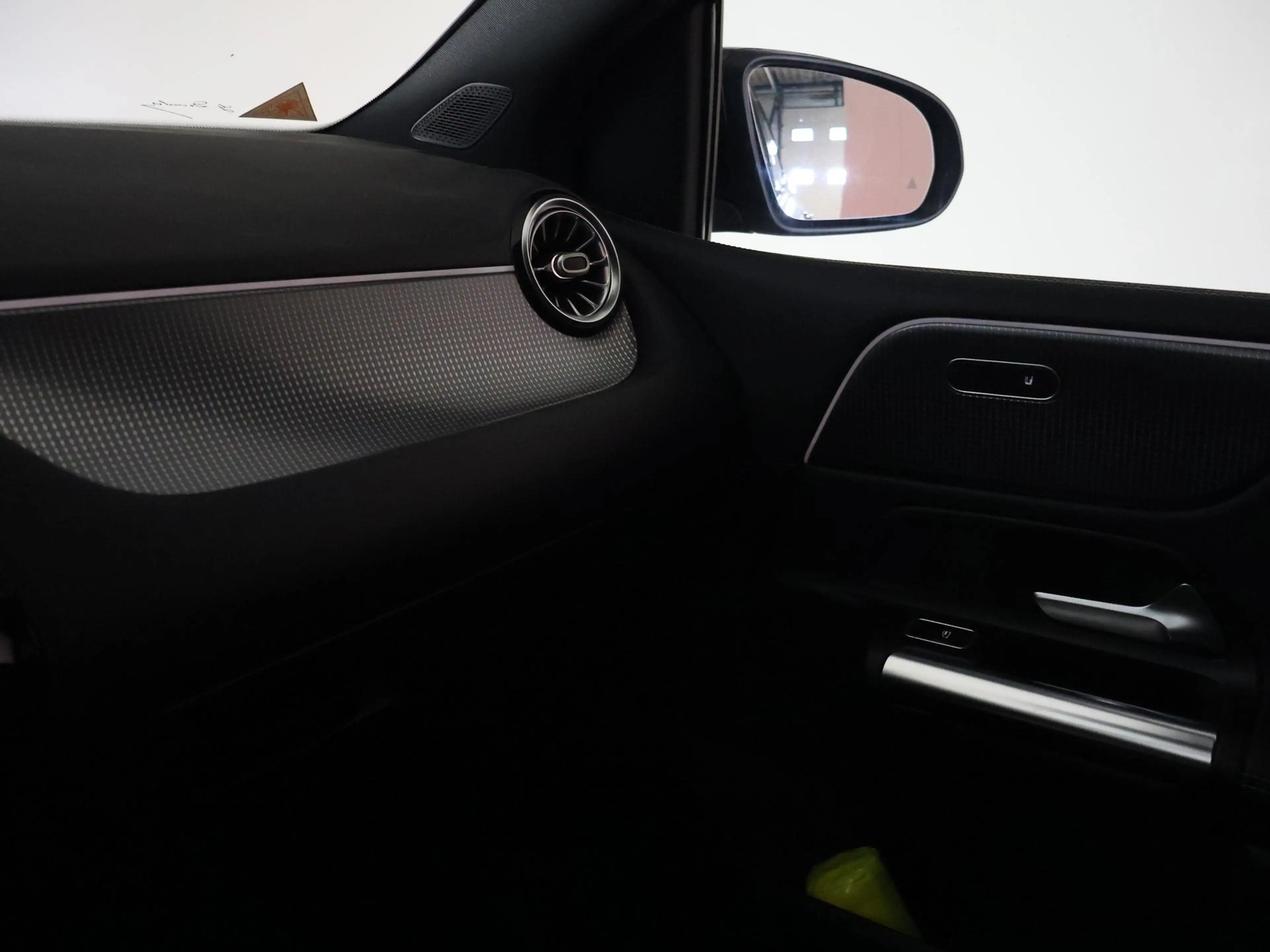 Mercedes-Benz B 250 250e PREMIUM + SFEERVERLICHTING | ADAPTIVE CRUISE — photo 17