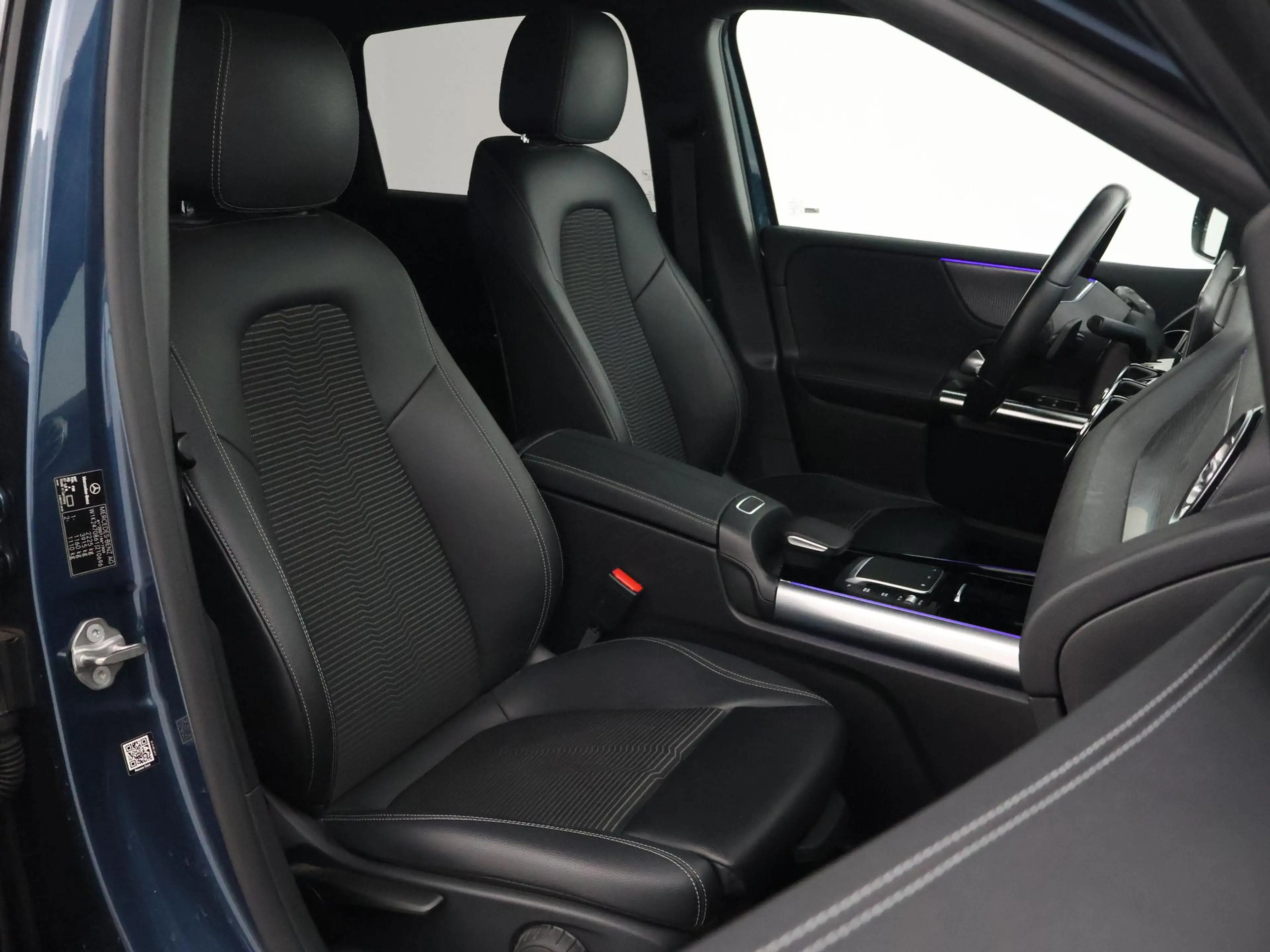 Mercedes-Benz B 250 250e PREMIUM + SFEERVERLICHTING | ADAPTIVE CRUISE — photo 4