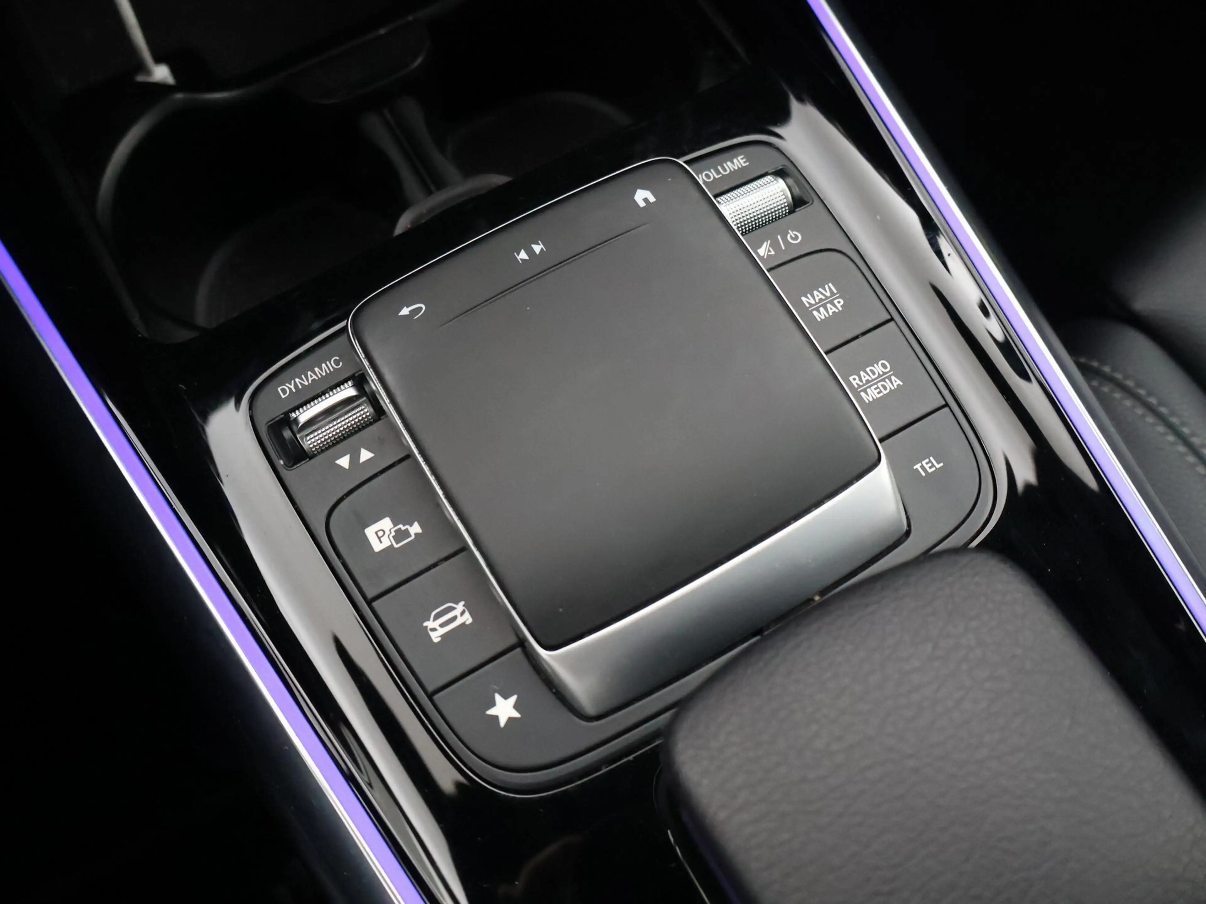 Mercedes-Benz B 250 250e PREMIUM + SFEERVERLICHTING | ADAPTIVE CRUISE — photo 42