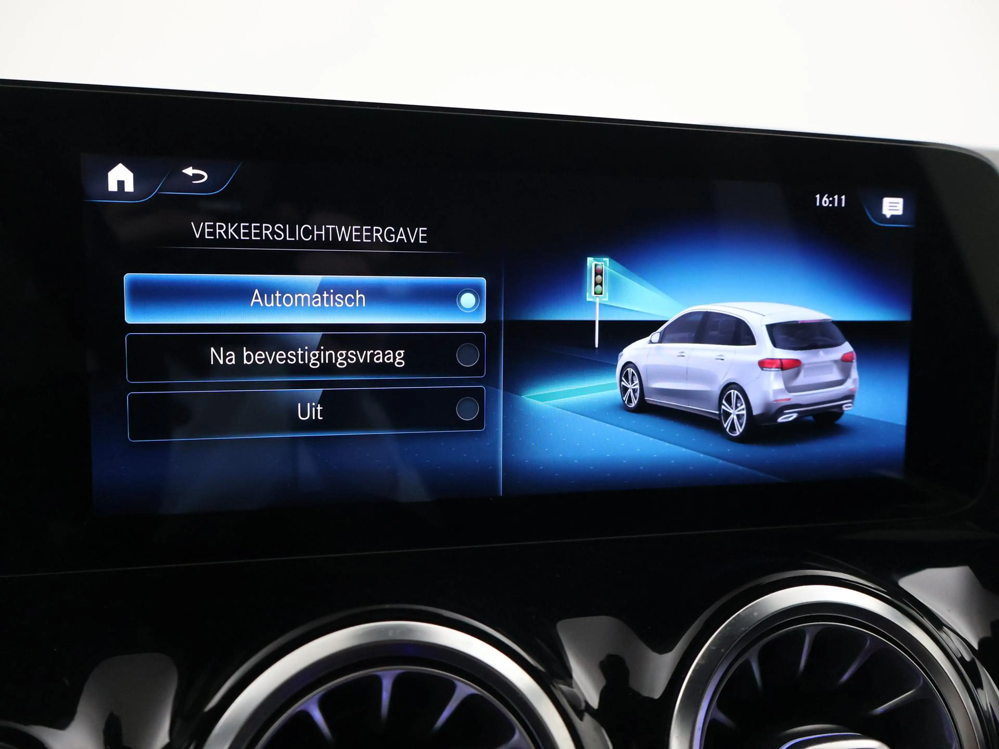 Mercedes-Benz B 250 250e PREMIUM + SFEERVERLICHTING | ADAPTIVE CRUISE — photo 37
