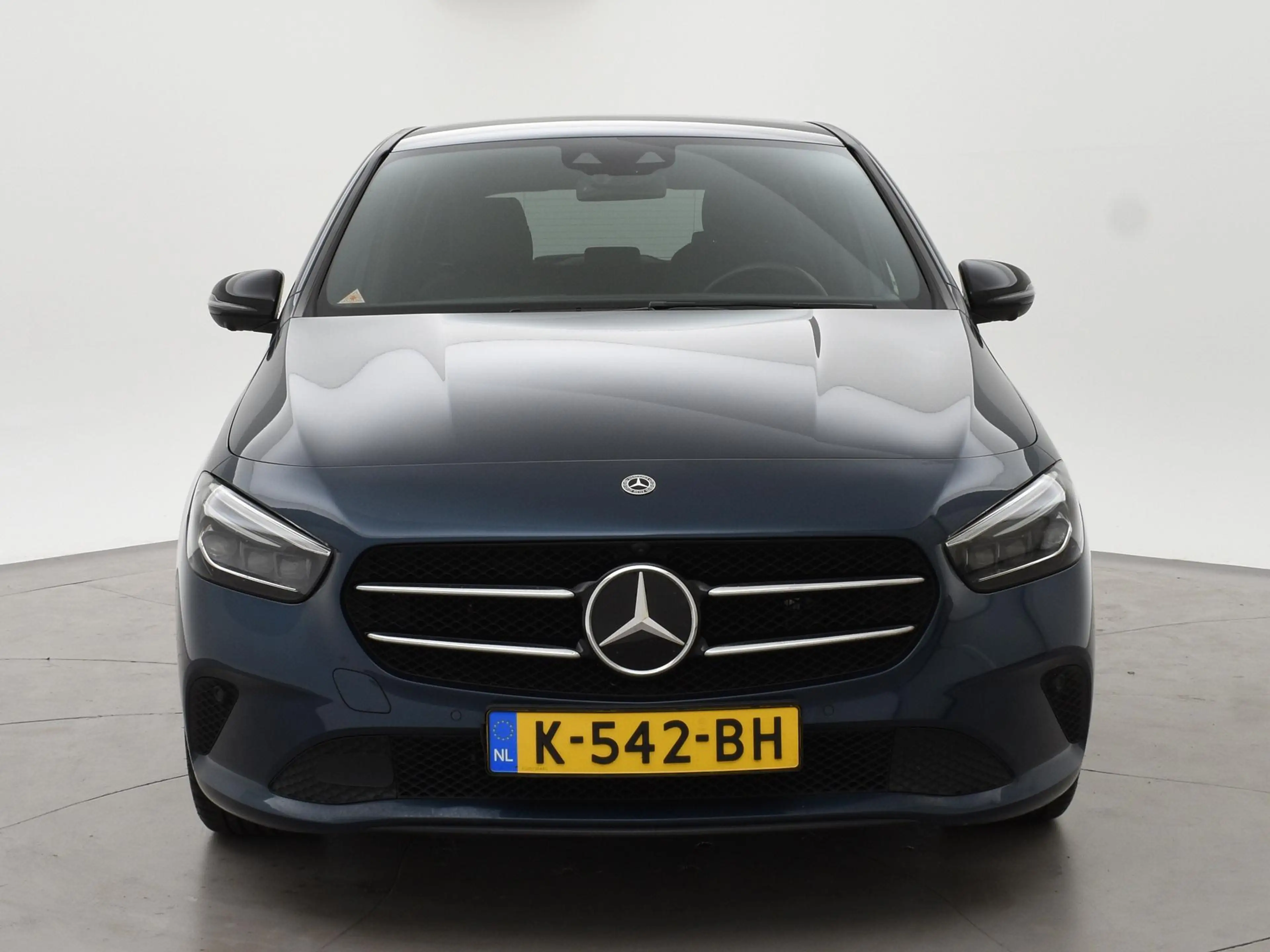 Mercedes-Benz B 250 250e PREMIUM + SFEERVERLICHTING | ADAPTIVE CRUISE — photo 7