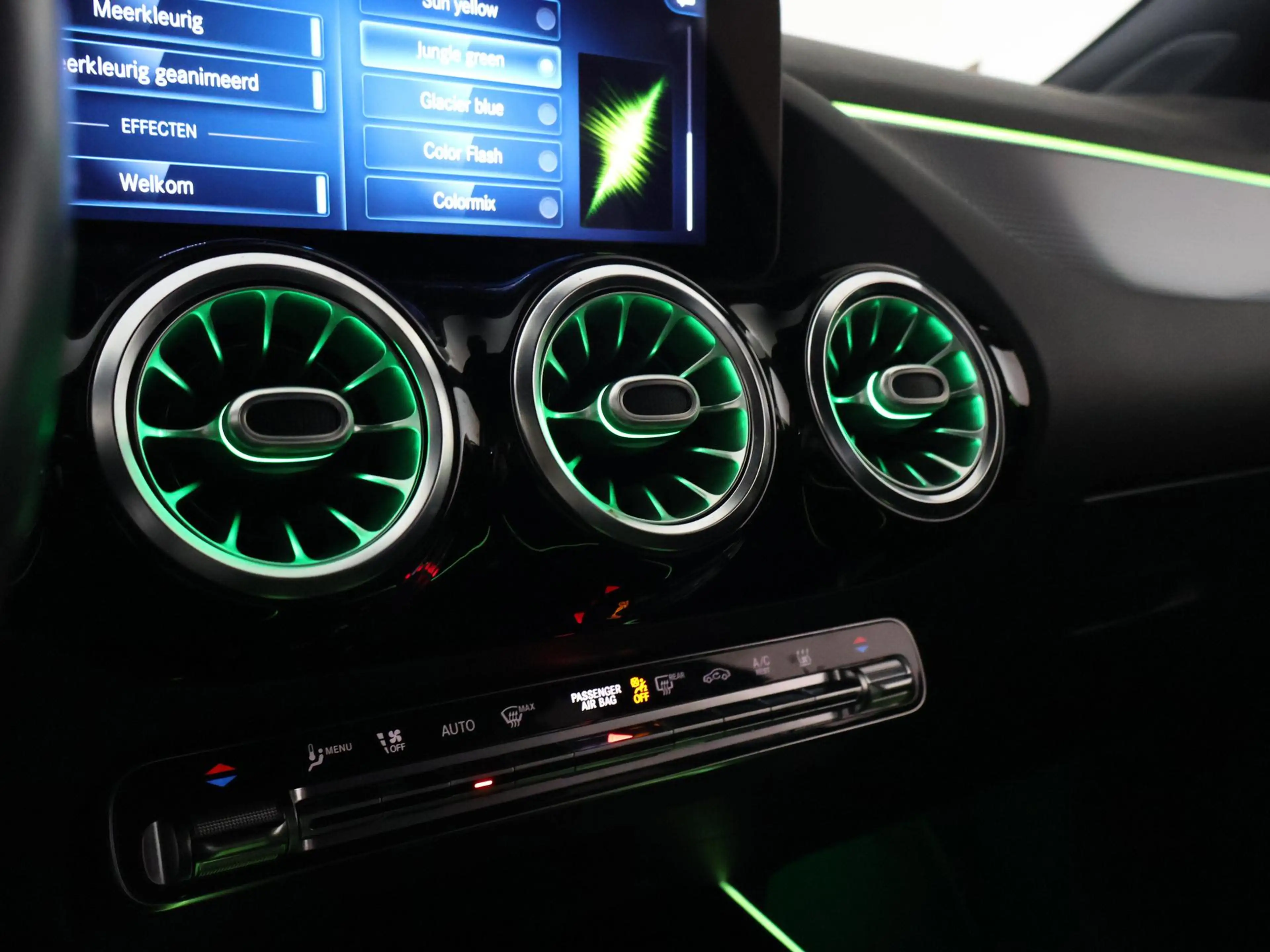 Mercedes-Benz B 250 250e PREMIUM + SFEERVERLICHTING | ADAPTIVE CRUISE — photo 19