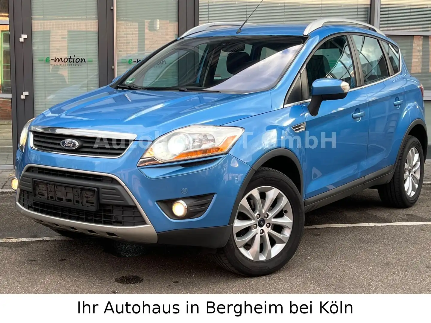 Ford Kuga 2,0 TDCi 2x4 103kW Titanium°XENON°PDC°2.HD Albastru - 1