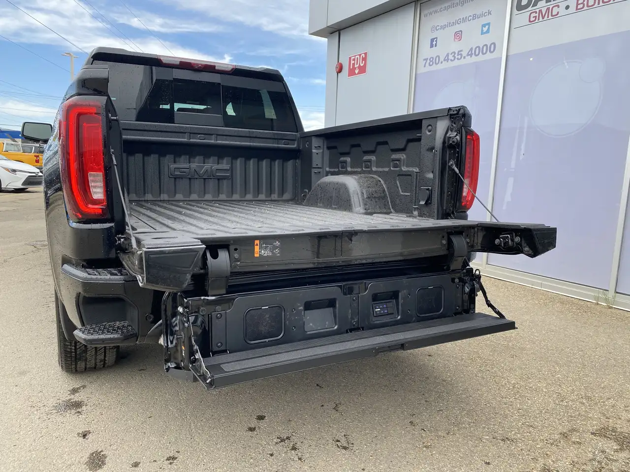 GMC Sierra 1500 снимка GMC Sierra 1500