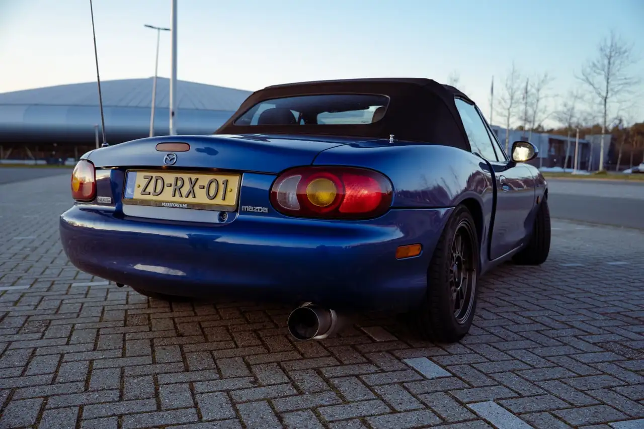 Mazda MX‑5 NB 1.8 – 10th Anniversary Edition –1999, foto 9