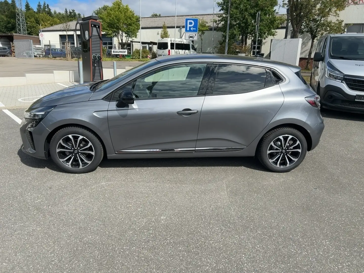 Renault Clio Techno TCe 90 Gris - 2