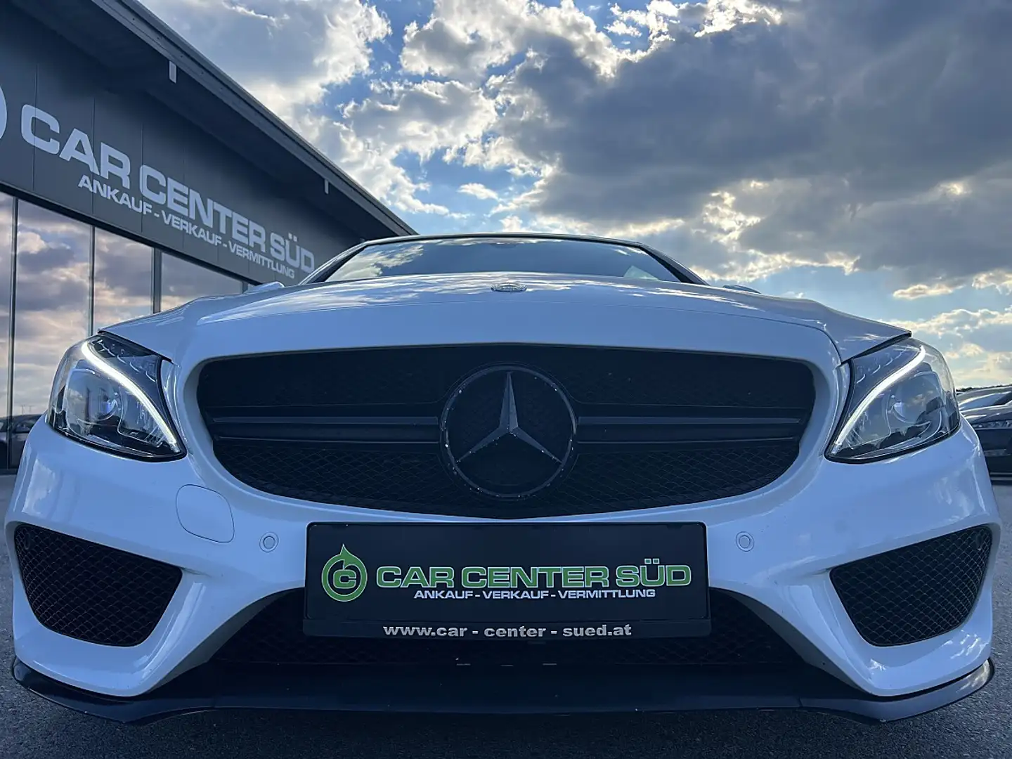 Mercedes-Benz C 250 d AMG Line Weiß - 2