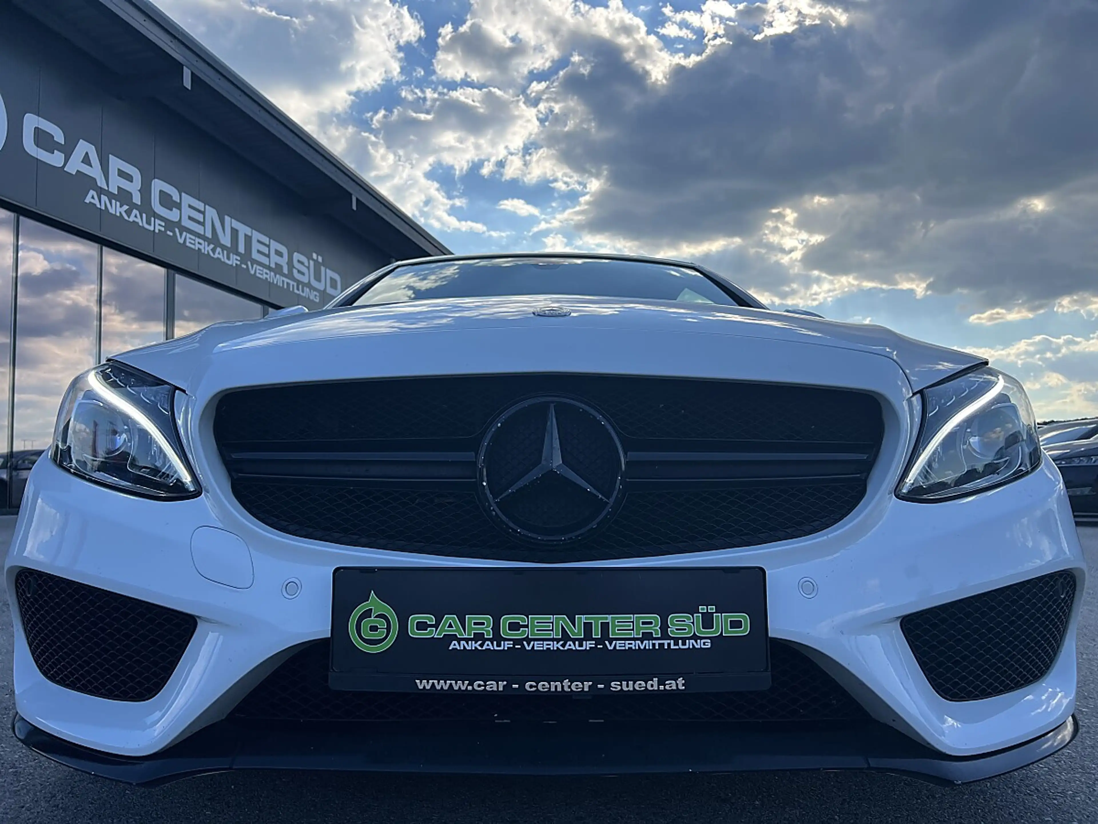 Mercedes-Benz C 250 d AMG Line — photo 2