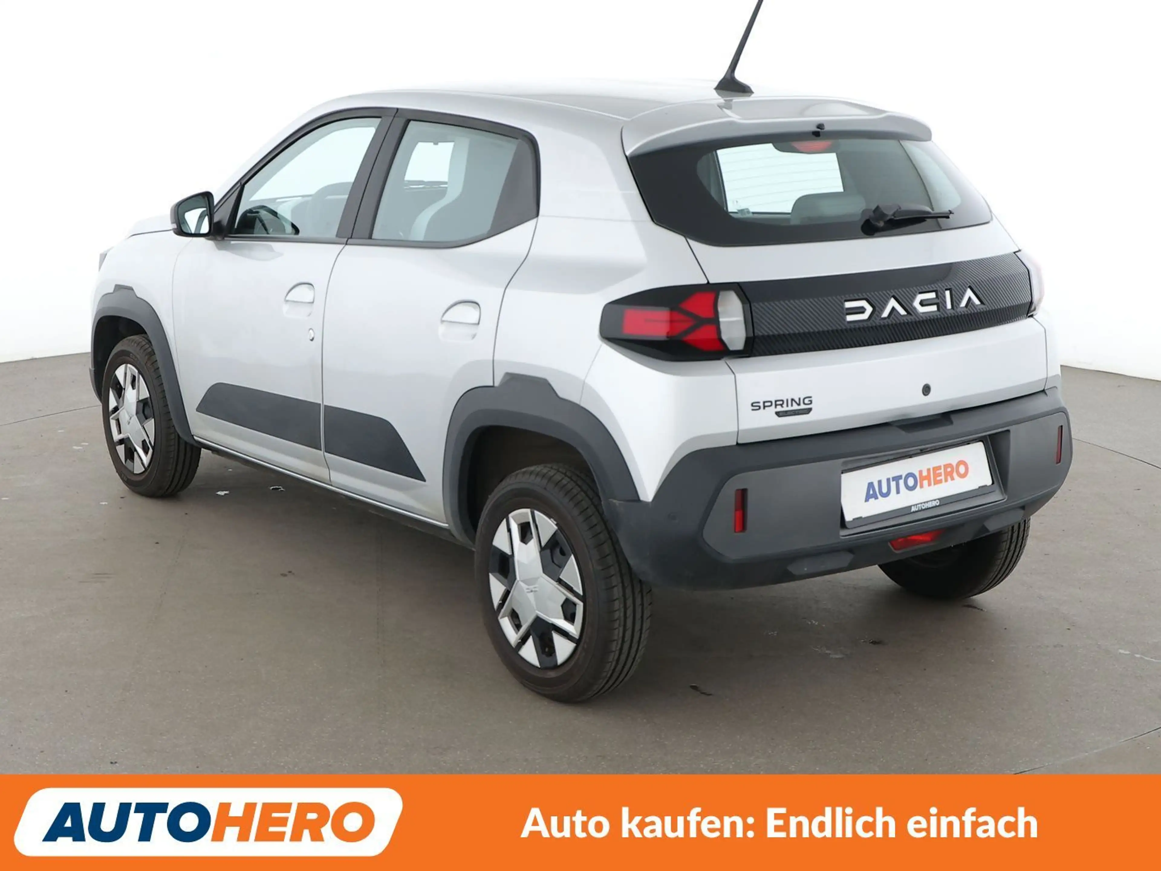 Dacia Spring electric drive 33 kW Expression Aut.*NAVI*SPUR* — photo 4