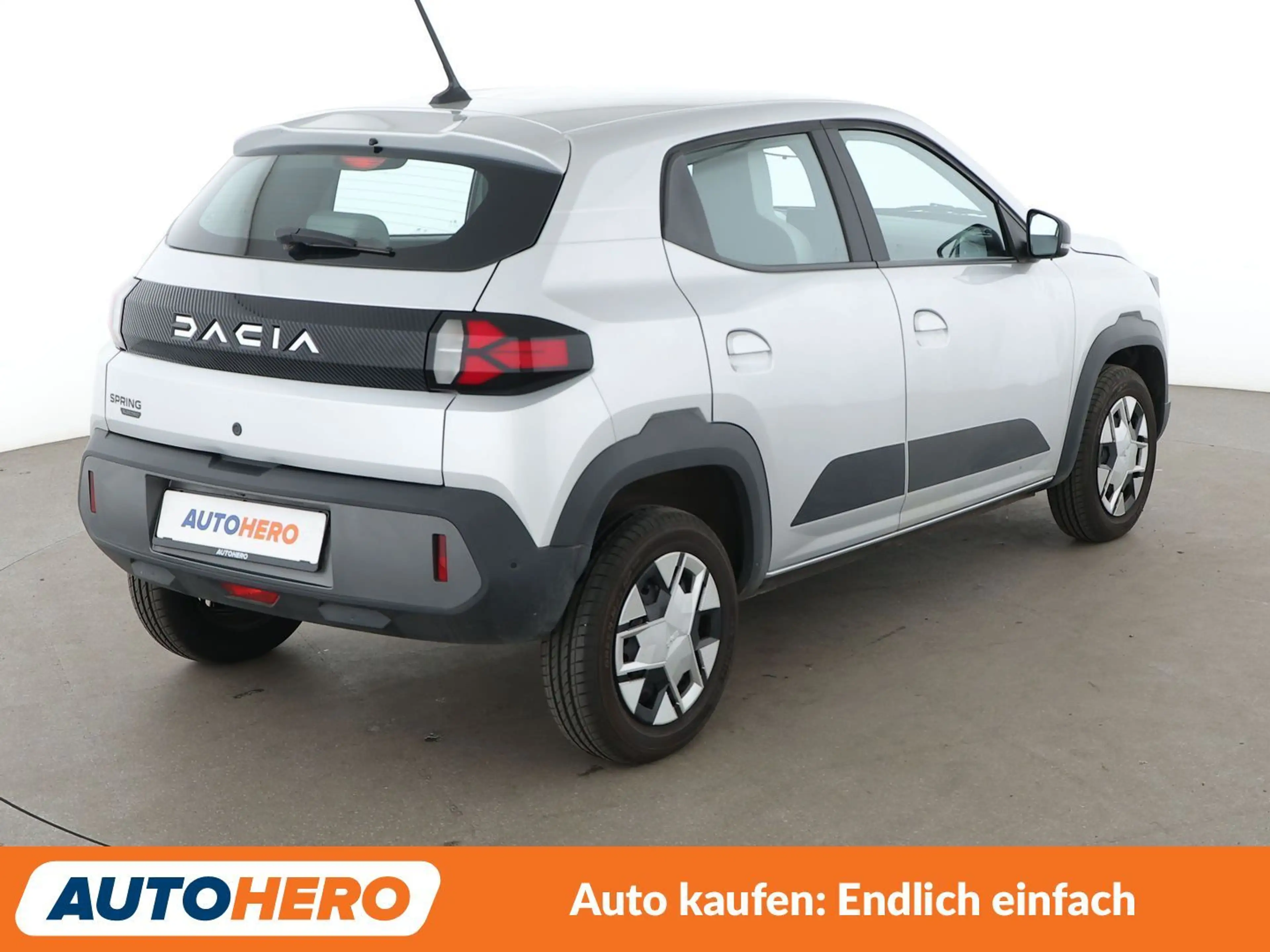 Dacia Spring electric drive 33 kW Expression Aut.*NAVI*SPUR* — photo 6