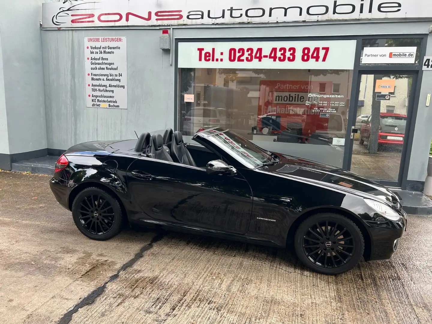 Mercedes-Benz SLK 200 Kompressor Aut.+Leder+Navi+SHZ+PDC+BT+ Schwarz - 1