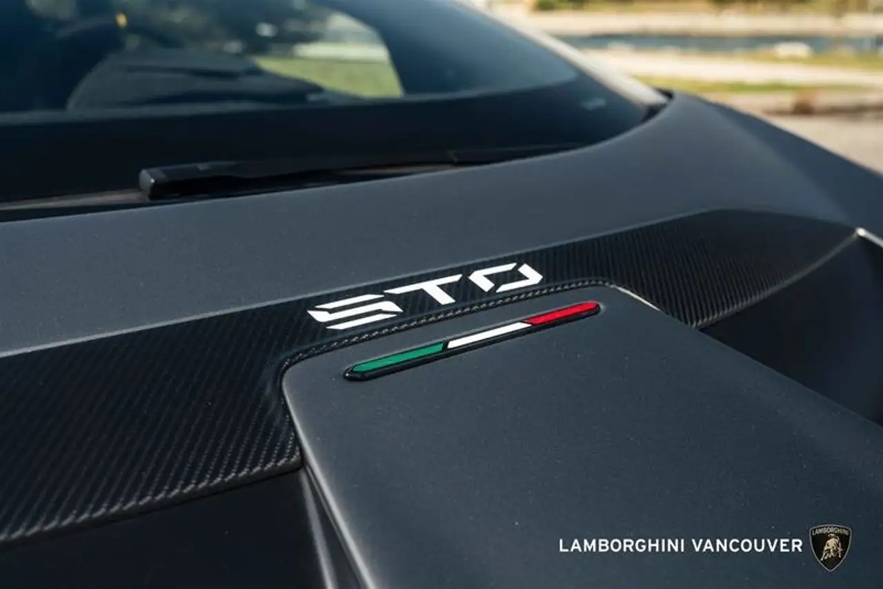 Lamborghini Huracán снимка Lamborghini Huracán