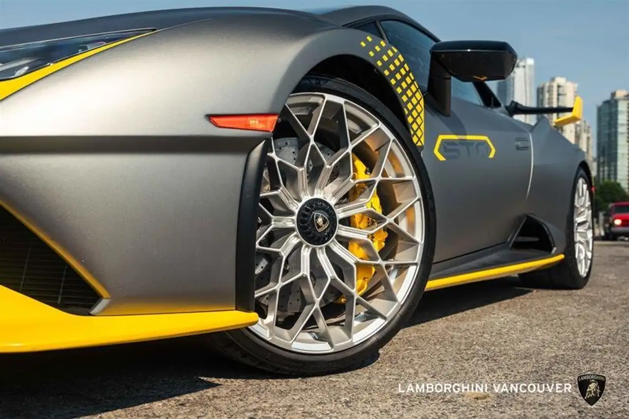 Lamborghini Huracán снимка Lamborghini Huracán