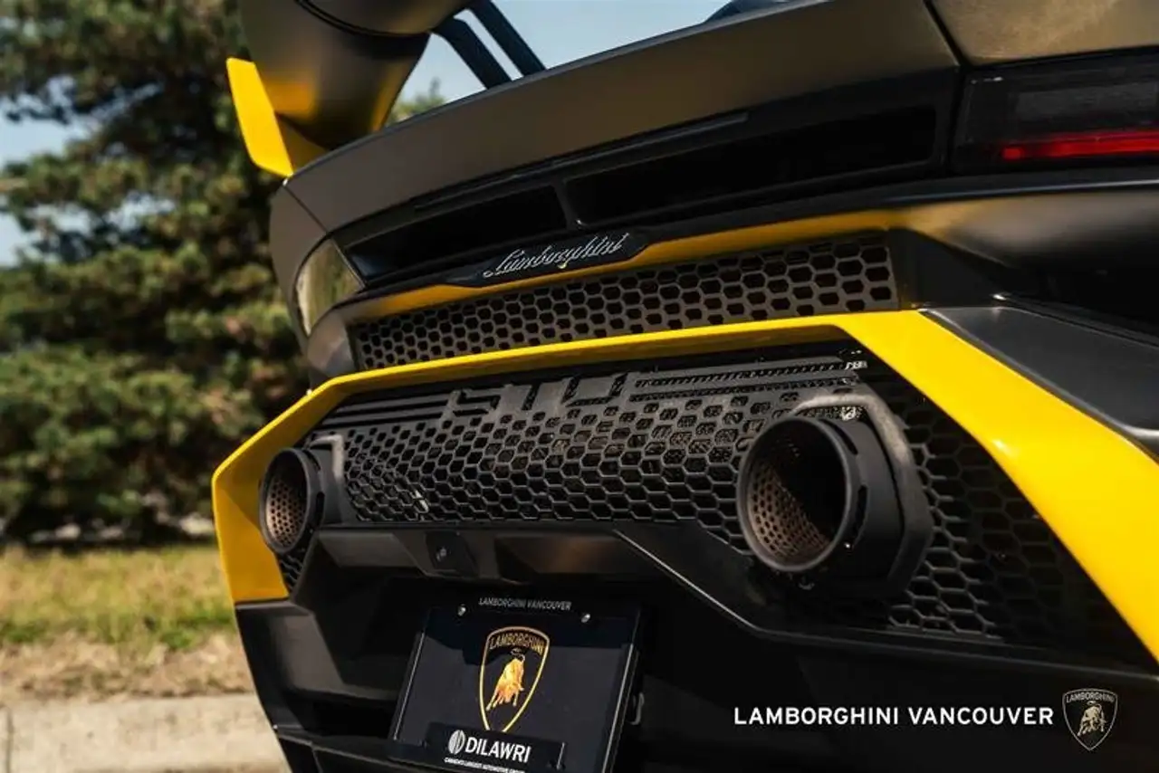 Lamborghini Huracán снимка Lamborghini Huracán