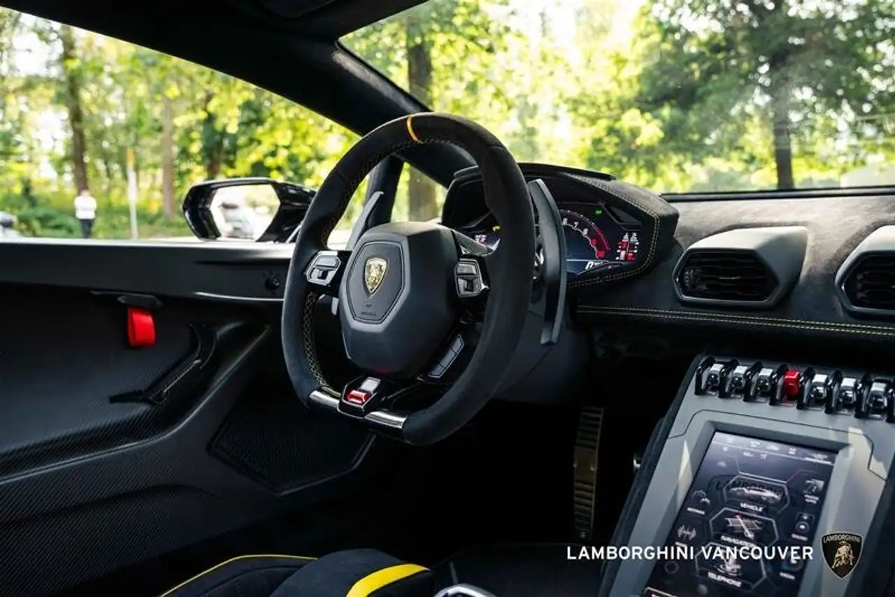 Lamborghini Huracán снимка Lamborghini Huracán