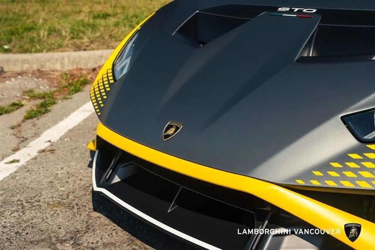 Lamborghini Huracán снимка Lamborghini Huracán