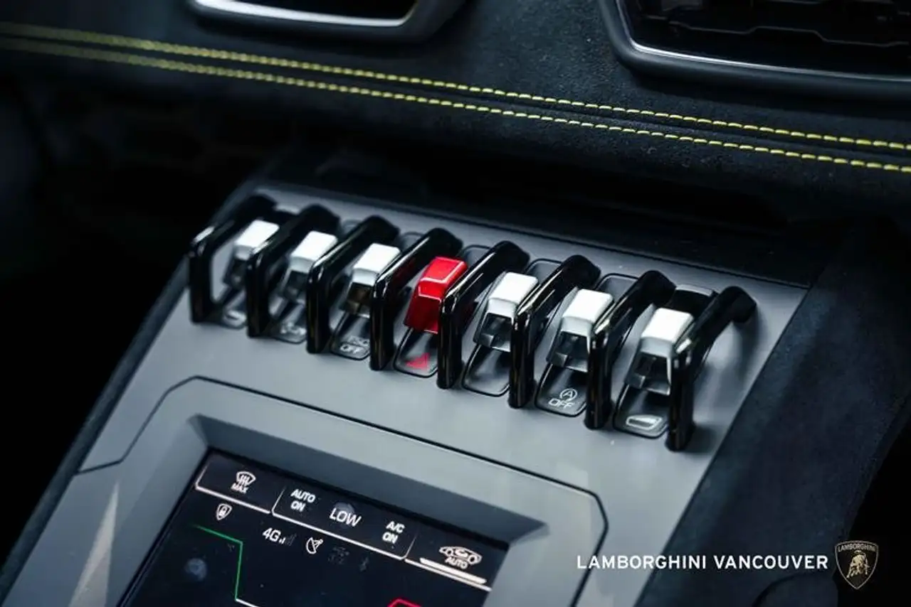 Lamborghini Huracán снимка Lamborghini Huracán