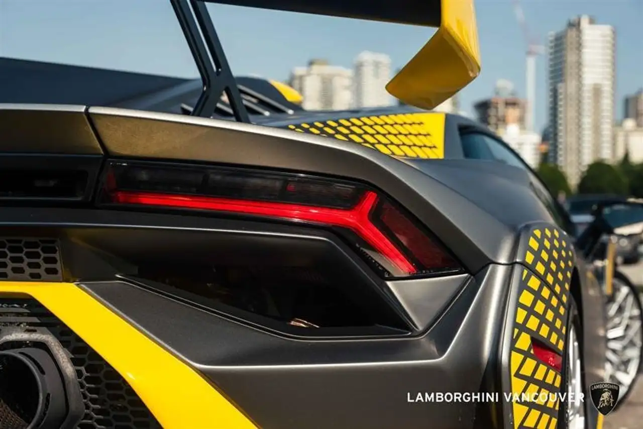 Lamborghini Huracán снимка Lamborghini Huracán